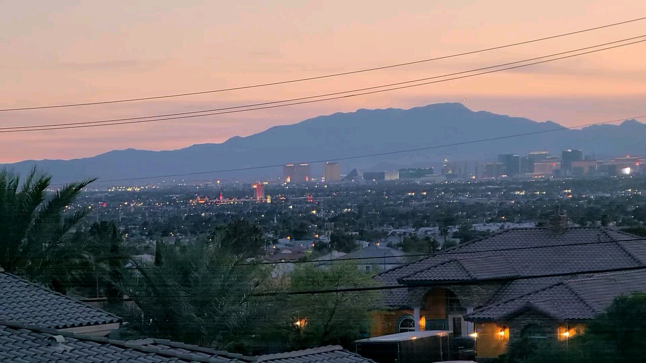 Did you see tonight's Las Vegas sunset? Check this out! 04.06.2025 #follow #lasvegas #travel #gaming