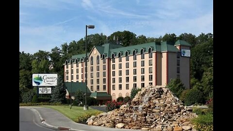 Country Cascades Water Park & Resort