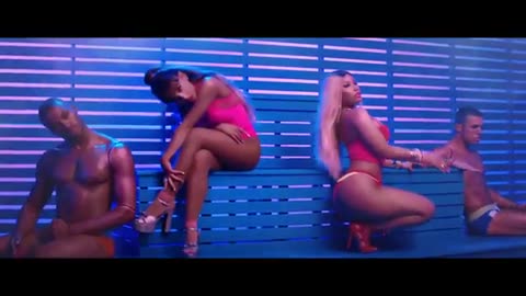 Ariana Grande ft. Nicki Minaj - Side To Side (Official Music Video)