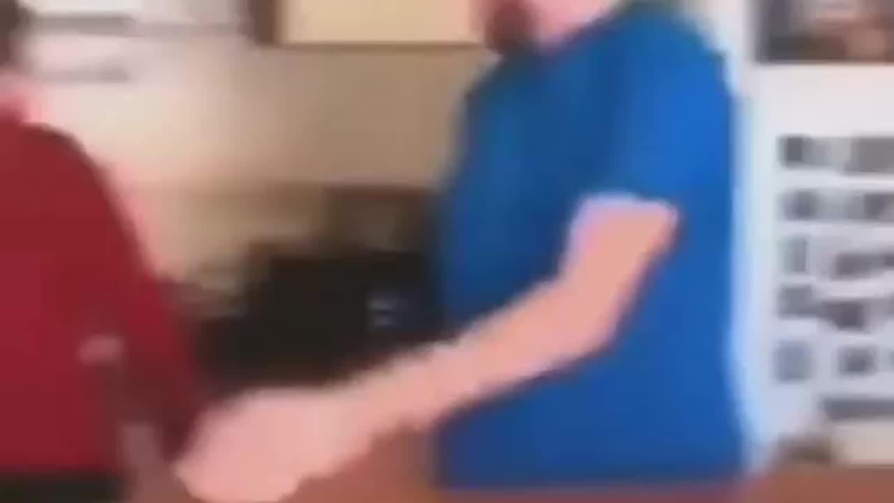 😂FUNNY MAN🤣