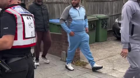 BRITISH POLICE ALLOW MUSLIMS TO CALL WOMAN A BITCH T