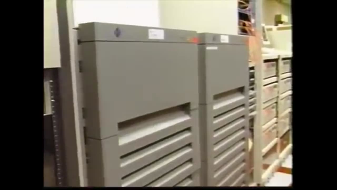 Computer room walking tour, 1992