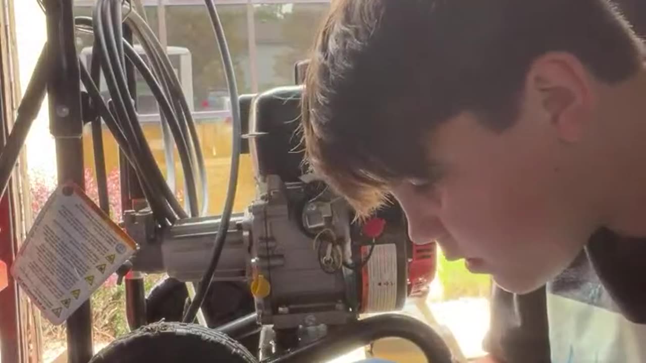 Justus tries to get the power washer started take 2.0