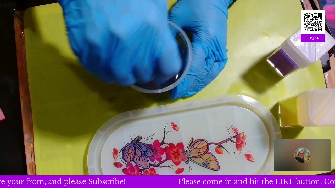 Momma Coop's Got The Pour