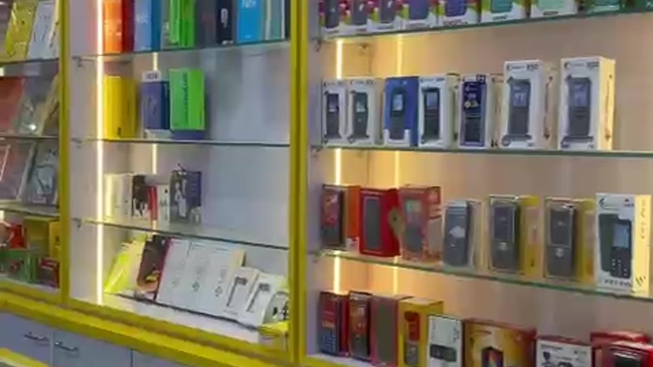 New open Mobile shop