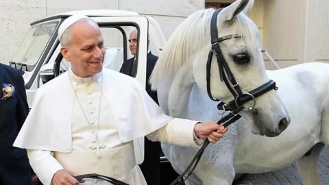 NOTIZIE DAL MONDO E' iniziata l'Apocalisse?il cavallo bianco Proton di Papa Leone XIV regalato al Papa il 15 ottobre 2025 prima dell’udienza generale nello Stato idolatra della Città del Vaticano di cui è il 9°sovrano eletto al conclave2025