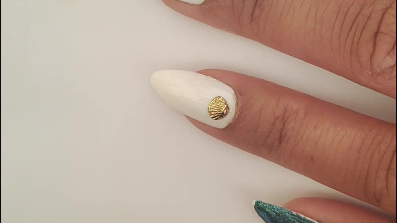 Mermaid Nails 🧜‍♀️💅 by Sara Jilani