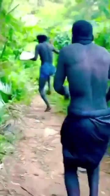 Don’t Look Back... 🏃‍♀️🦁 #viral #space #earth