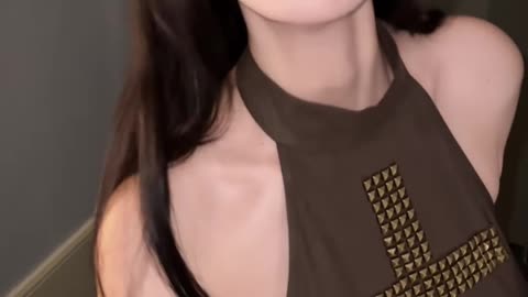 The shaking is so powerful... but I just want to shake it for fun