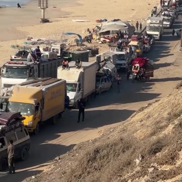 A scene of misery... thousands of citizens flee northern Gaza