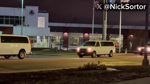 🚨 JUST IN: Literal BUSLOADS of illegals were just FLOWN OUT of Minneapolis ...