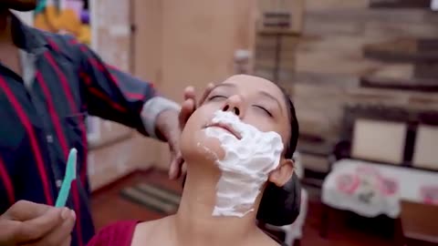Female_Shave_Facial_Hair_and_Aloe_vera_Massage_ASMR___Master_Cracker____Indian_Massage