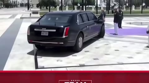 HORSES ESCORT PRESIDENT TRUMP'S BEAST TO SAUDI ARABIA ROYAL COURT IN RIYADH
