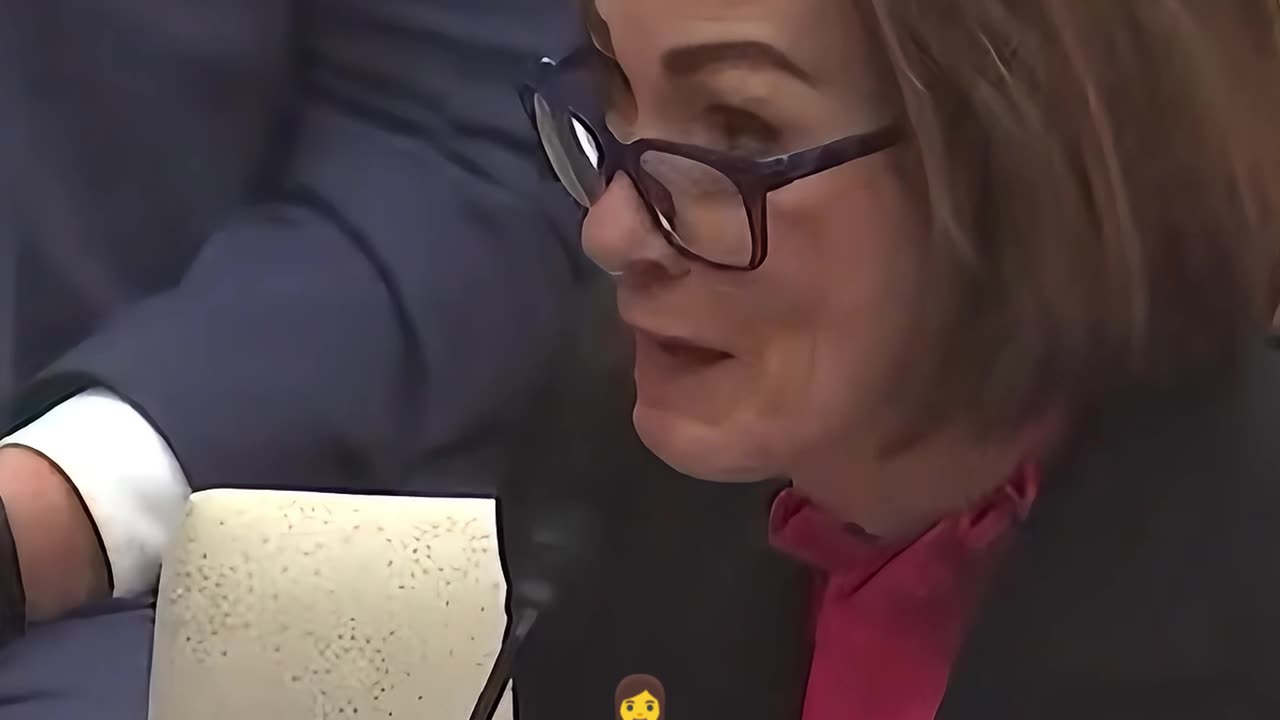 Marjorie Taylor Greene (MTG) grills Governor Reynolds on Iowa's secret sauce!