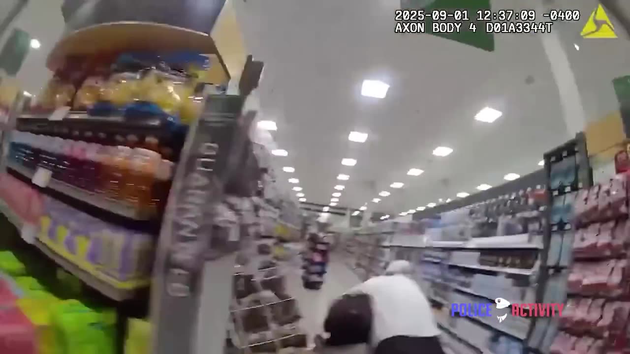 Teen Thief Gets Tackled by 76-year-old Man During Police Chase