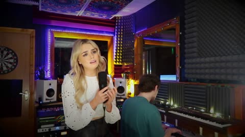 Megan Ruby Walsh Sings Blue