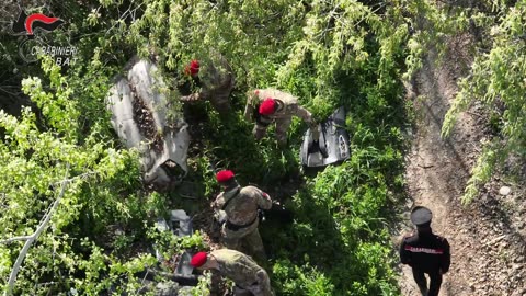 Auto rubate ad Andria e a Barletta individuate con l'elicottero dei Carabinieri