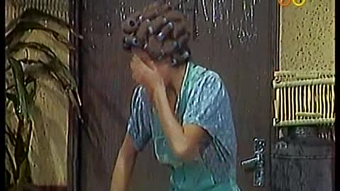 El Chavo del 8 - 1974x10 Los locos y la Cruz Roja