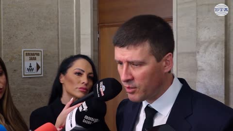 Първа изява на Ивелин Михайлов пред медиите като депутат - корупцията, сметищата, бюджета