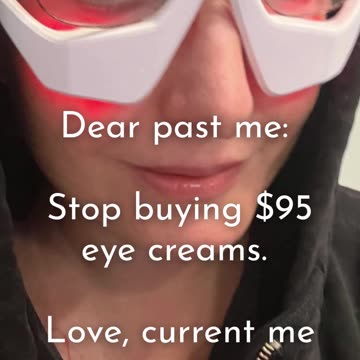 Red light + microcurrent undereye therapy for eyebags