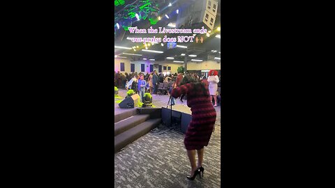 Looks like a Holy Ghost good time 💃🏽💃🏽 #praisebreak