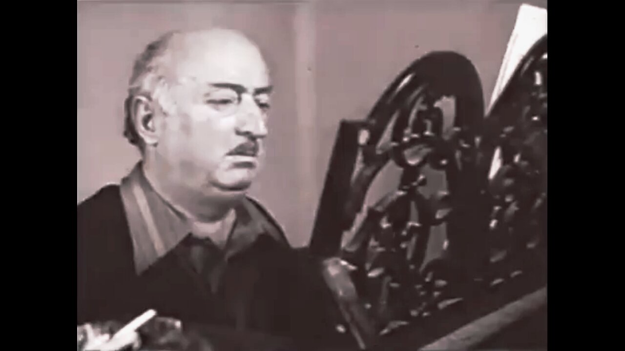 რევაზ ლაღიძის ღიღინი "ჩემი ხარ" - ისტორიის შეჩერებული წამი.