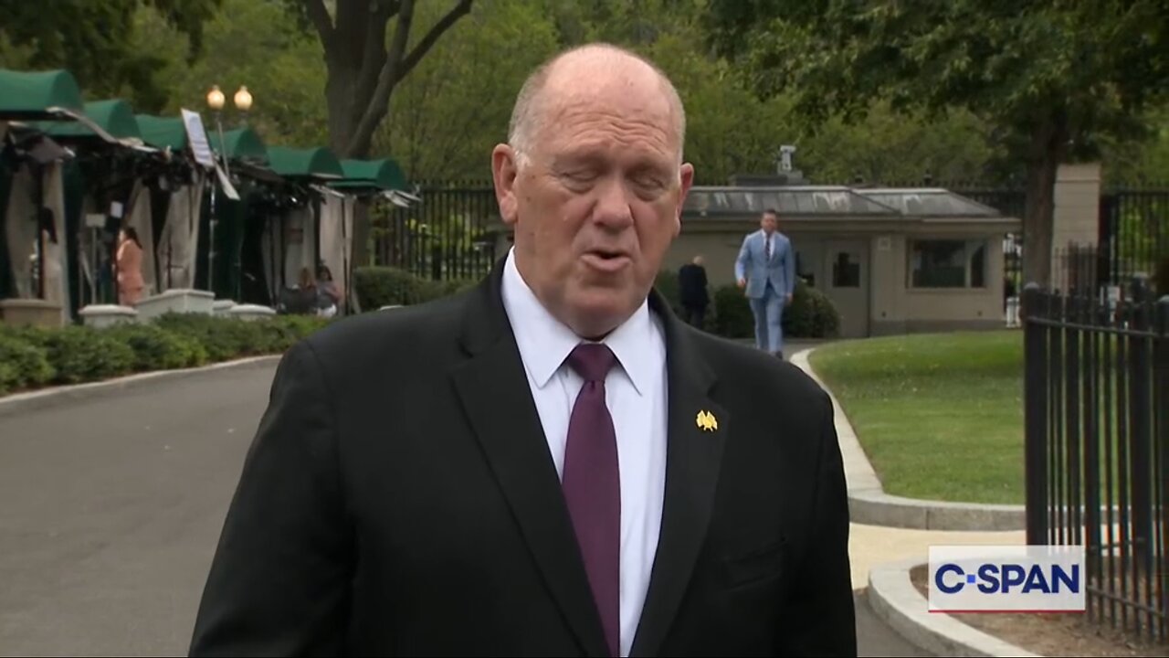 Tom Homan Speaks to Reporters About Plans for New Detention Center