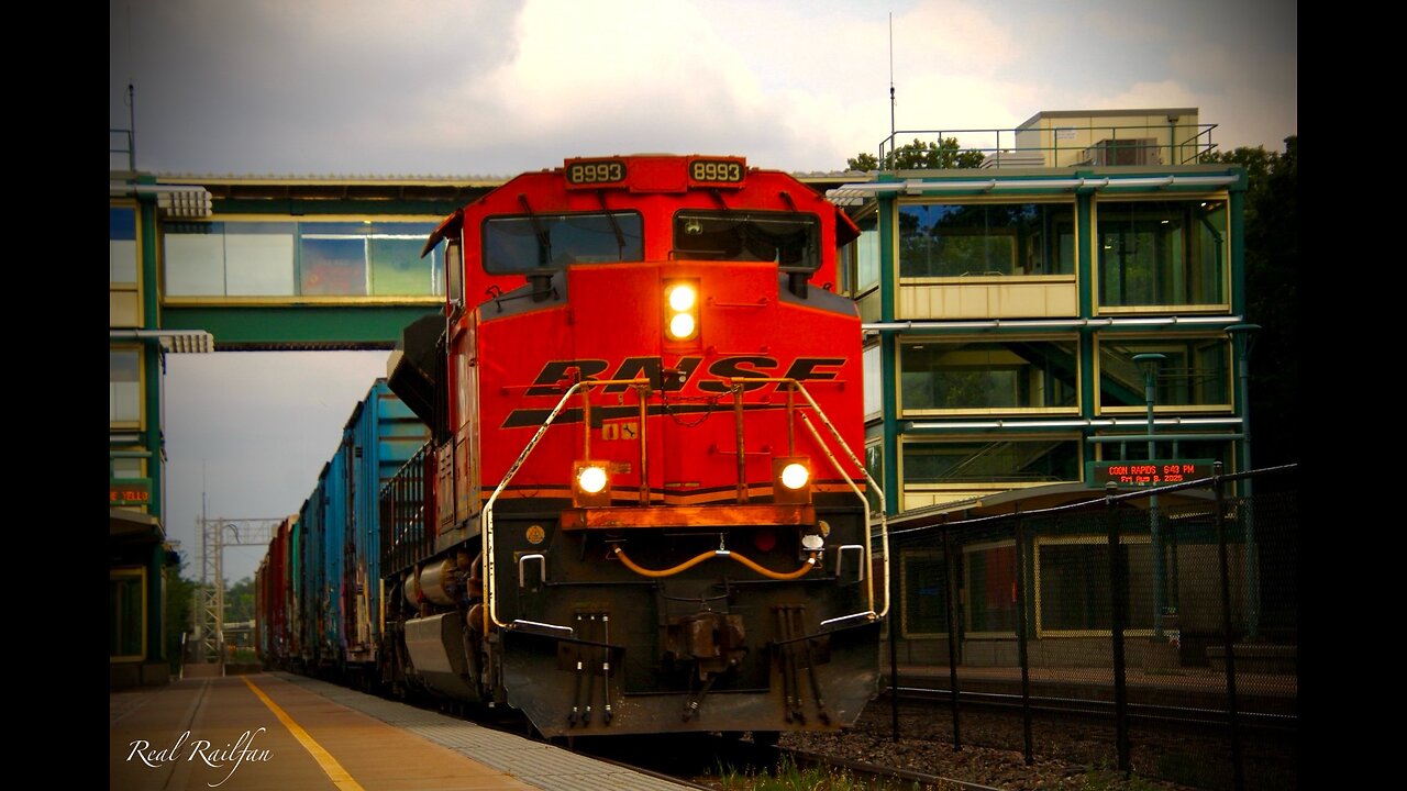 BNSF 8993 Gave Us Ear Piercing Horn Salute, Amtrak and Northstar - Staples Subdivision