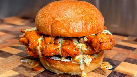 Hey Canada 🇨🇦🇨🇦 Check out Buffalo Burger 🍔😍