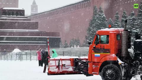 Intensa 'nevada del siglo' cubre Moscú