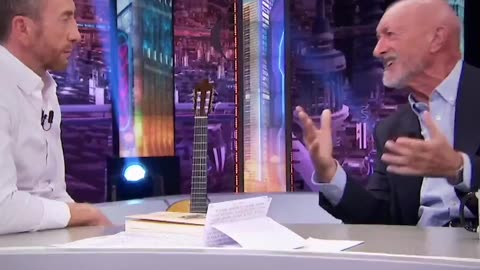 Momento Arturo Pérez Reverte sobre la cultura en la actualidad
