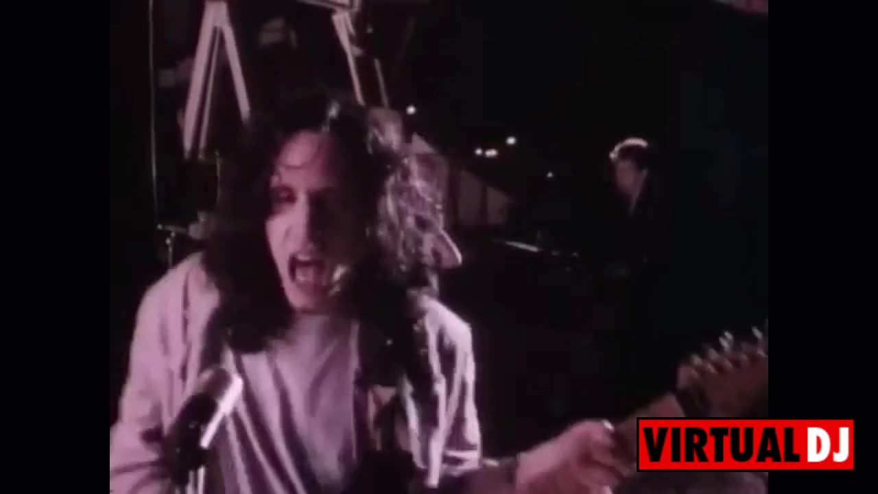 BLACK N WHITE VIDEO VIBES