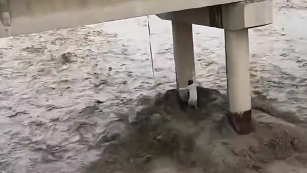 Pray for Pakistan flood destroy everything