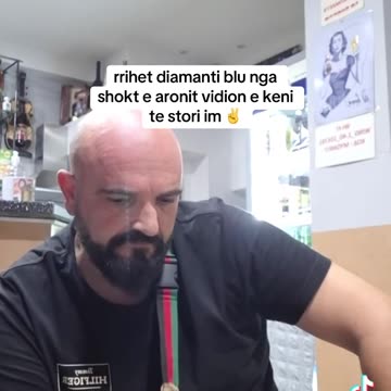 'Diamanti Blu'/ TikTokeri shqiptar sulmohet live në TikTok, detyrohet të kërkojë falje para kamerës