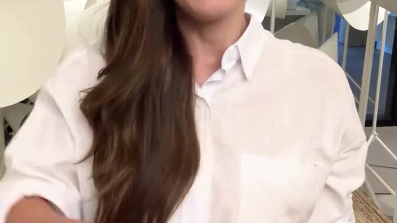 Maldrita Bardho i "dhuroi" mandatin, Zegjine Çaushi "thyen heshtjen": Je fisnike dhe model për mua!