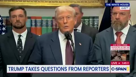 President 'Trump Slams Parasite Media Reporter' (33 seconds)