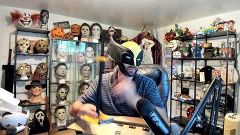 Wolverine Helmet Unboxing
