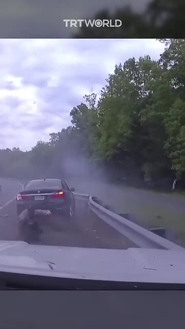 High Speed Car Crash, Police Officer barely made it alive.