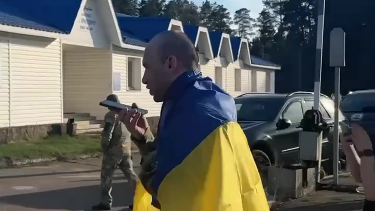 🥺🇺🇦 Emotional first words of a Ukrainian soldier to his mother after 3 years in