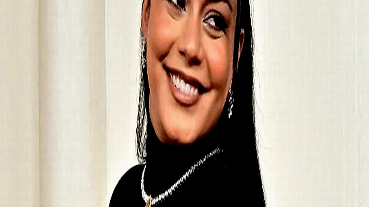 Vanessa Hudgens Pregnant as She Shares Glimpse of