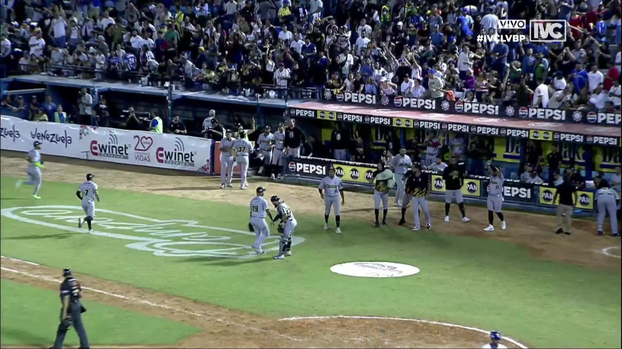 Brainer Bonaci con un gran dobleplay