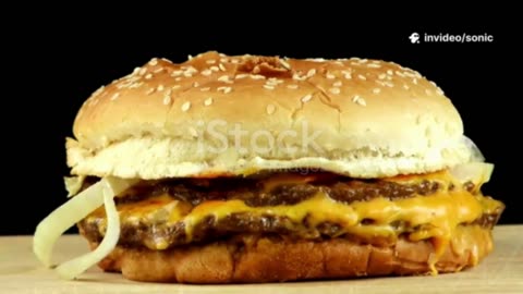 Garlic Butter Cheeseburger Combo – Big Flavor, Buttery Bite