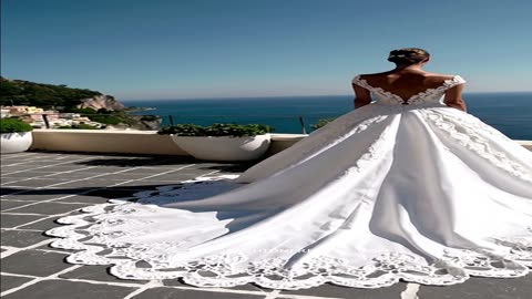 Princess bridal dress that makes your grand entrance echo through the castle halls 🏰✨
