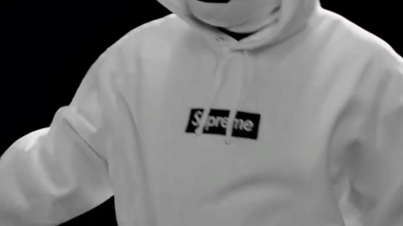 Ghostface Killah 🔥 “C.R.E.A.M. 2025 Freestyle” Supreme x Wu-Tang 🐝 #GhostfaceKillah #WuTang