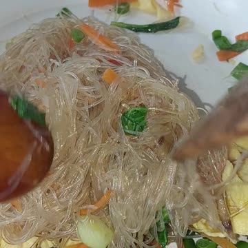 Japchae Korean glass noodles stir fry! #TwoPlaidAprons #koreanfood #shorts #japchae
