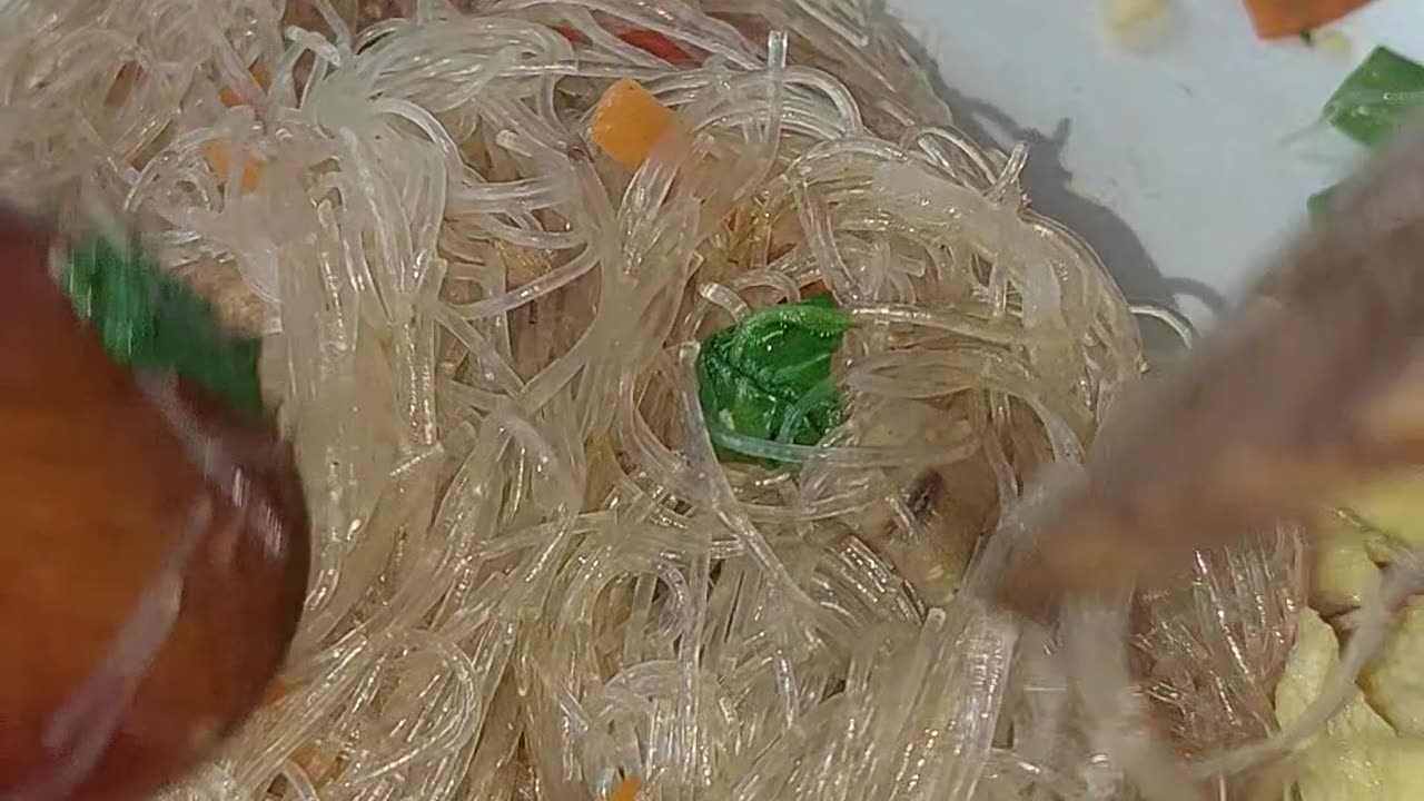 Japchae Korean glass noodles stir fry! #TwoPlaidAprons #koreanfood #shorts #japchae