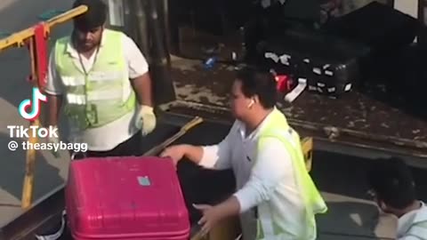 EXPLORING BAGGAGE HANDLING IN THE WORLD