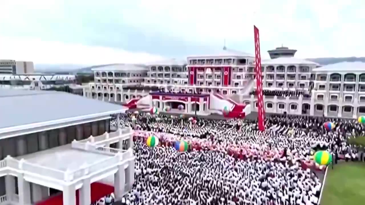 Video from the opening by Kim Jong-un,