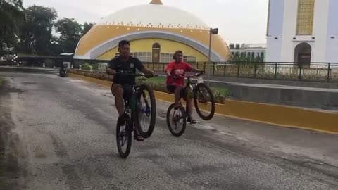 Fun Bike Ride with Friends: A Day of Joy and Laughter