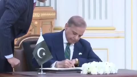 Саудовская Аравия и Пакистан подписали пакт о взаимной обороне,